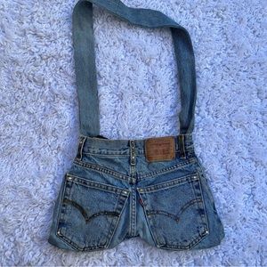 Levi’s 90s rework crossbody bumbag